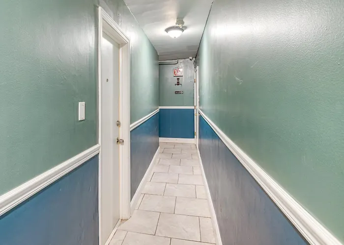 Apartment 14 Mi To Dtwn Chicago: In Ashburn! Chicago